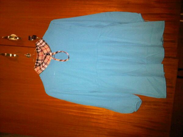 ountibox's tweet photo. kemeja chiffon kerah burberry murah meriah hanya 50rb. #OUNTIBOX http://t.co/YHoq6JEOZf