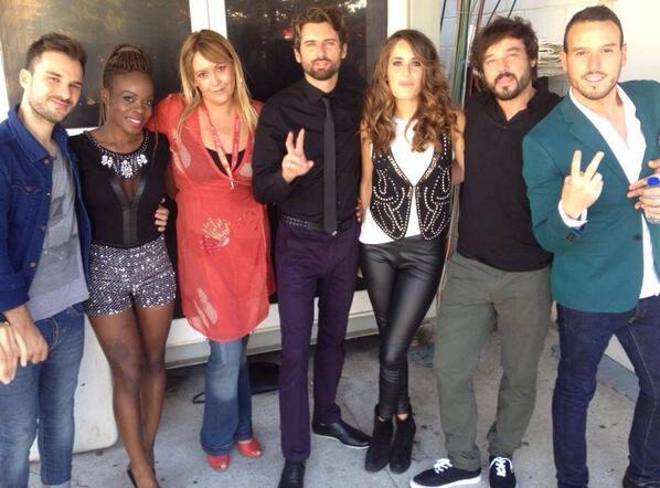 @GonzaloALaVoz @MariaAmLaVoz @XinoGomezLaVoz <a href="/MarcosGLaVoz/">Marcos G. La Voz</a> @GabriSLaVoz  Y más fotones... 😘😘