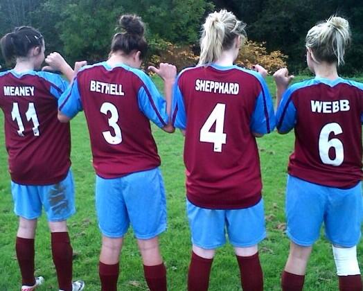 I miss this #football @danniibethell <a href="/EllaMeaney/">Ella Meaney</a>