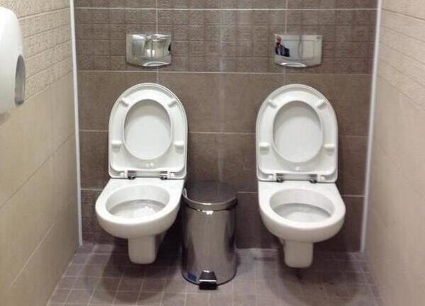 GNorwood5's tweet photo. Haha RT @Melanie_Collins: Well this should be fun! #Sochi2014 #OvalOffice #BusinessBuddies #DualDuty #PottyPals #Help http://t.co/DobTph3A5n