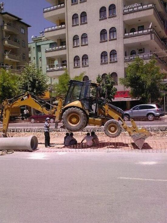TascoSafety's tweet photo. Say it with us everybody, OSHA Fail! http://t.co/Jo7vVOY3bh