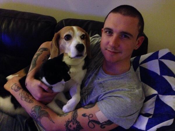 Higgipig's tweet photo. My little #gay family http://t.co/2Po1RRQP1p