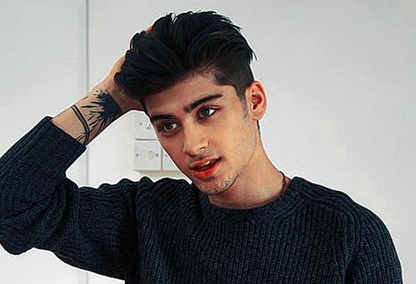 1Dmegafan2's tweet photo. @zaynmalik WHERE ARE YOU??!! :( #PleaseTweet #PleaseFollowMe #ILuvYou http://t.co/bwfKuTqCws
