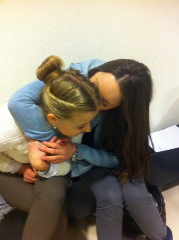 Danique__xx's tweet photo. Mijn BFF! Samen hebben we al veel mee gemaakt en overwonnen! Samen voor altijd lieverd! Iloveyou <3 @Lafemx http://t.co/TFQJ80gzPY