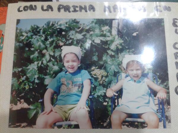 celia_aragon's tweet photo. @22mariagonzalez felicidades wapa q mayores nos hacemos te acuerdas cuando jugabamos a las casita?? jajaj felicidades http://t.co/Xsf2aTGsdt