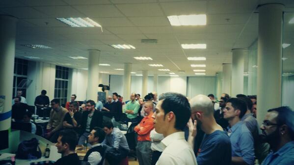 jr0cket's tweet image. Full house at the London @salesforce #developer meetup - talking security on @forcedotcom
