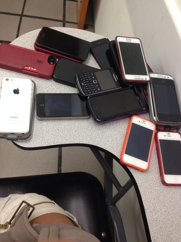 Lo que un profesor perro significa 😨😔📱🚫 #psyco