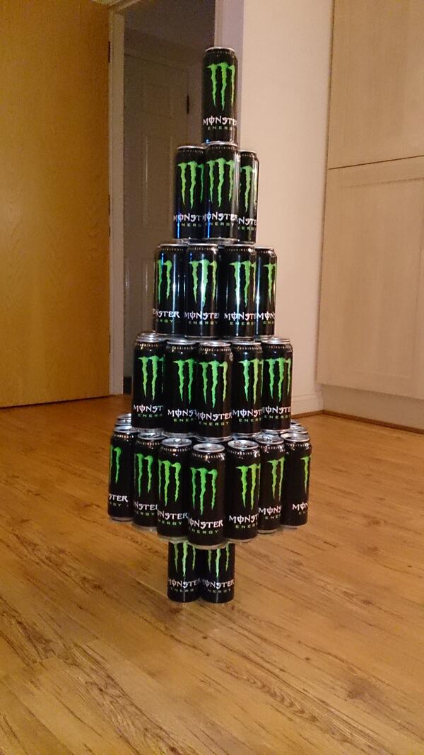 Jason_G33k's tweet image. @DraGzaa @MonsterGaming @MonsterEnergy #isthatall? Xmas tree lol