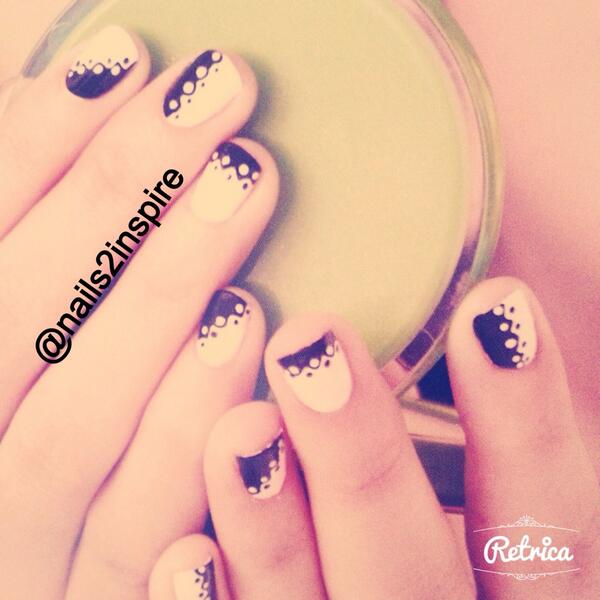 Nails2inspire's tweet photo. Zany Zigzag. #nailart #nails #nails2inspire http://t.co/Y6OHghGGbe