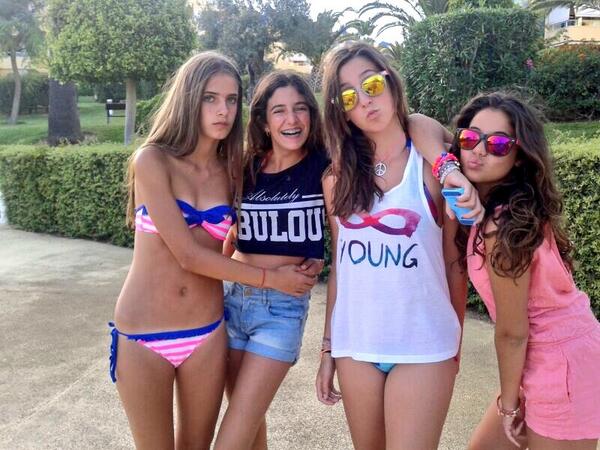 carloti_00's tweet photo. Se os hecha de menos niñas @lucia_martin12  @paulitamarin13 http://t.co/tVAQWxCoZi