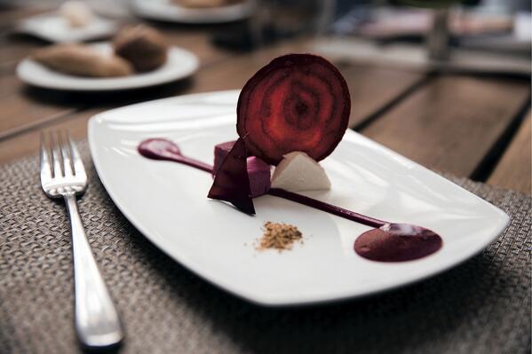 EseErick's tweet photo. Propuesta de la semana para el apetito @BrescaMx en @elgourmetmexico una delicia http://t.co/mrdcSkDT02 http://t.co/C4LyE5xLdt