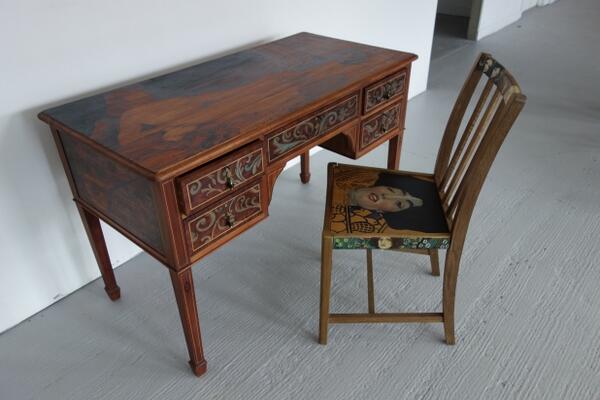 Always lovely to have new sellers on the site! Big welcome to Vinella and Krupa and their beautiful furniture!