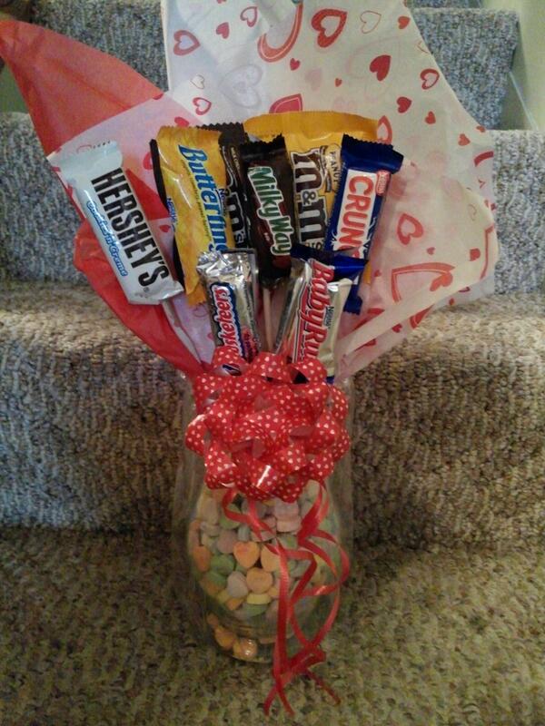 doby67's tweet photo. @jdobypr @TheHypeMagazine  C and J NikNaks has done it again.  Valentine's Day $13.99 http://t.co/plffn6YerA http://t.co/vrNWu6tj02