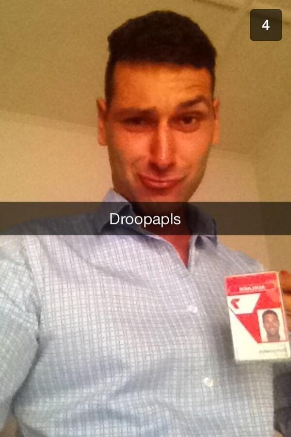 DroopaPls's tweet photo. Cum att mi wurld ey amm redi too tangoo http://t.co/dsyuFwRrWF