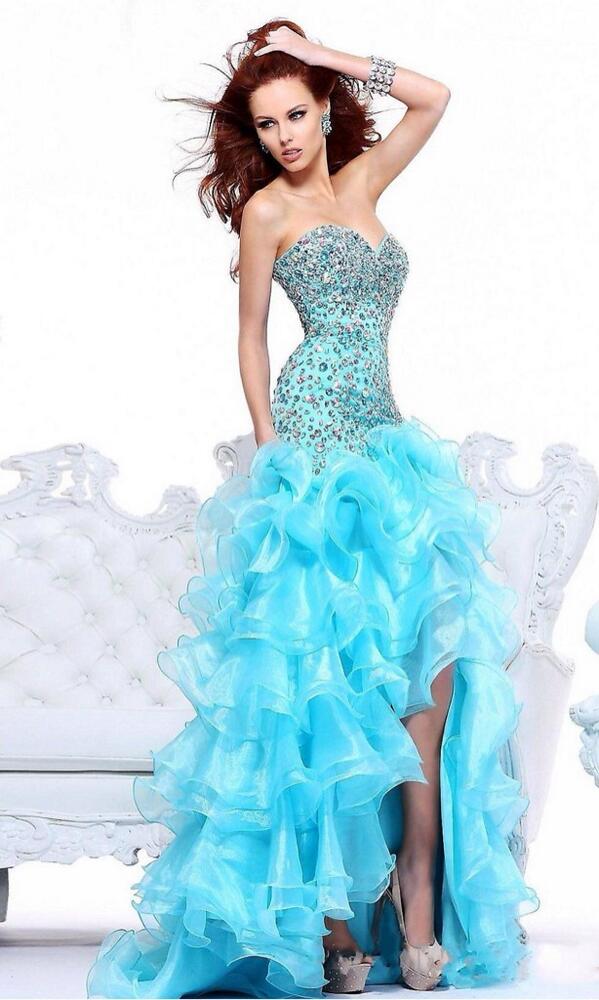 PromDressPorn's tweet photo. Oh my gosh http://t.co/68aY9ebyM6