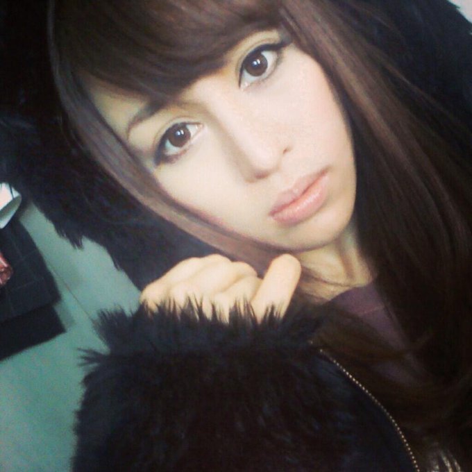 おはよ〜☆　今日ゎ撮影ですめたる〜ルン♪(●&acute;&omega;｀●)　愛姐さんにもらったファーコート、あったかいー。 みんなも寒さに負けNIGHTWISHで、素敵な１日をねん♪たーやトゥルネン♪ http://t.
