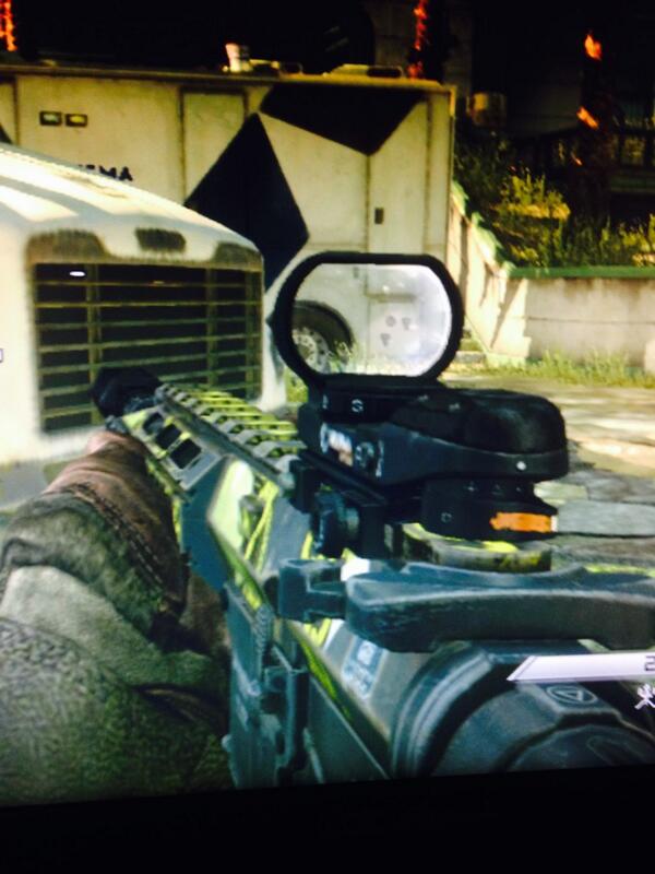 RlTZY's tweet photo. S/O to @HyphyHyphyy for being 100% legit. He has hidden camos http://t.co/TbyEGp54TY