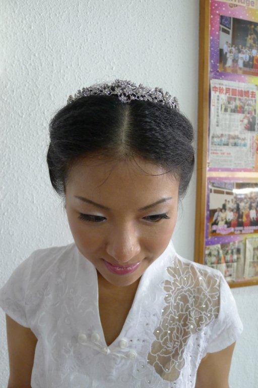 In your special "BIG" day, let us help you to be the PRETTIEST of the day.
We also provide plenty of hair accessories