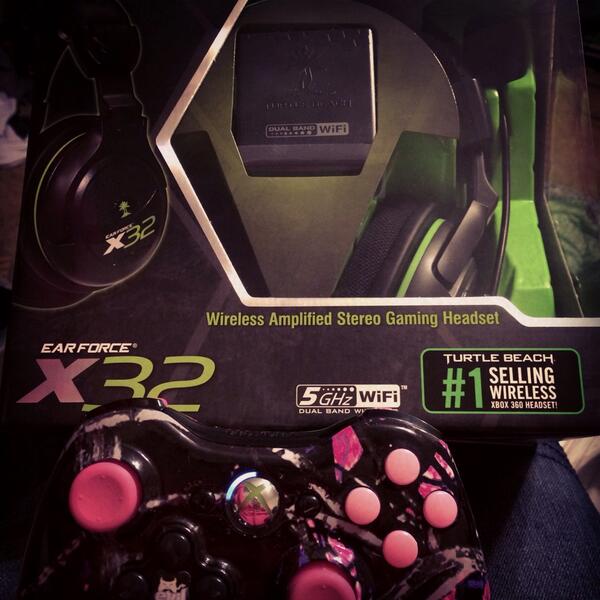RawrAyoCeCe's tweet image. Finally broke down and got a new headset.. #TurtleBeaches

#Love my #EvilController :)