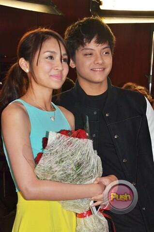 KathNiel_Quotes's tweet photo. "@Push_Mina: Ang cute talaga nila together! #snapshot of Daniel and Kathryn http://t.co/RBxhodhVjQ … http://t.co/BmMHpEIz2O"

~CJA