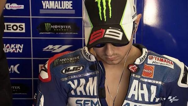 lorenzofanclub's tweet photo. Selamat sore indonesian fans! Good morning guys! Bonjour! Buon giorno! Buenos días! Countdown:12 days for Sepang1 !! http://t.co/Mc5cBaFhZM