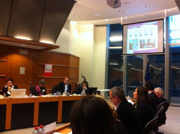 SEED_EU's tweet photo. Presenting seed project at European Parliament.how to engage EU citizens to use more e-gov services @NeelieKroesEU http://t.co/upuiK07Xqk