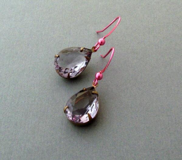 kiadesigns's tweet photo. Gorgeous! Purple Rhinestone Earrings Amethyst Earrings Pink Holiday Jewelry Festive Pastel G.… http://t.co/ka3XZvq729 http://t.co/3lXYWIxJaP