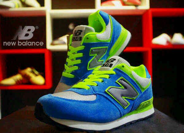MS_MWStore's tweet photo. NB 574 WOMEN GREAD ORI READY SIZE 37-40 IDR 300K 
PIN : 282CF01B 
WA : 082110980926 http://t.co/JYt1TqGoJQ