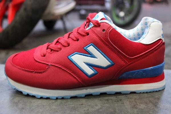 MS_MWStore's tweet photo. NB 574 ENCAP READY SIZE 40-44 IDR 380K 
PIN : 282CF01B 
WA : 082110980926 http://t.co/uDfqBtmwmy