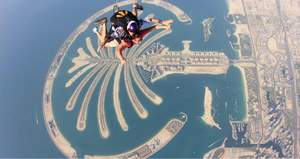 RT @OnlyyInUAE: RT if you want to do a skydive