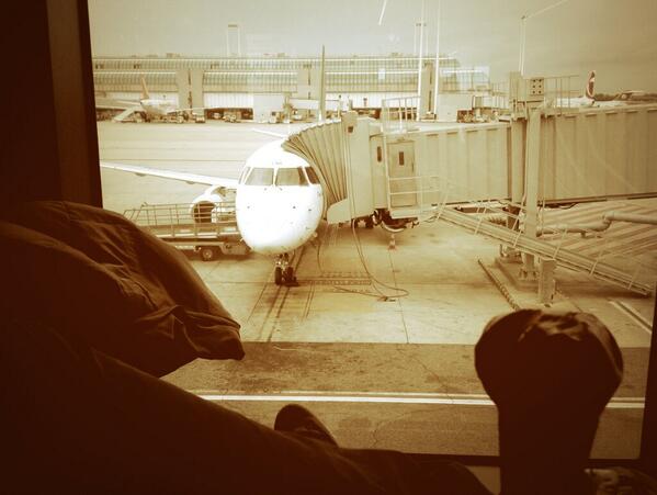 sandrix_y's tweet image. Killing time at Fiumicino airport on a chaise longue #rome #icecream #imagefilters