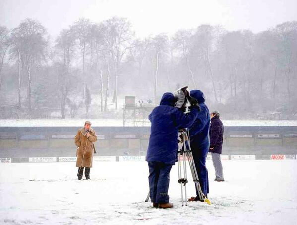 The_NFC's tweet image. John Motson  via @Theleaguemag anyone remember which ground/game this was? #SnowedOff #Football #Mata #Wenger