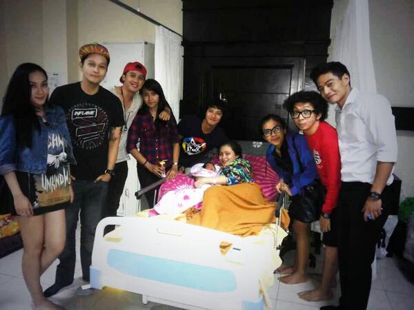 Makasih om tantee <a href="/rizky_mocil/">m miftahur rizky</a> <a href="/arlithalitha/">arlitha anggraini</a> <a href="/Toedzilla/">Toddy Zilla</a> <a href="/diahcempakasari/">C E M P A K A</a> <a href="/fajargomes/">fajar gomez (ASLI)</a> <a href="/framly_anin/">framly daniel</a>