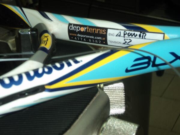 Deportennis's tweet photo. gracias @schwank10 por confiar en nosotros suerte en la Davis!!! http://t.co/611RwTsUUz