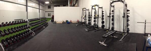 bradposehn's tweet photo. Nice panoramic of part of the weight room #jbfamily #jbperformance #everythingmatters http://t.co/QNlRTSee93
