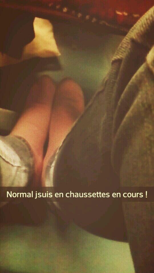Valoou_R's tweet image. #normal #cours #chausette