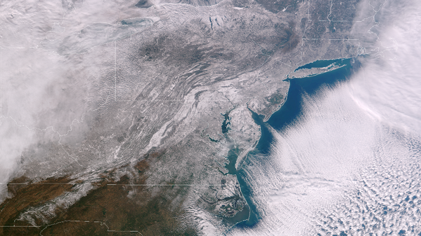 NOAASatellites's tweet photo. #NOAA #EnviroVizLab: #Snow in the Northeast [IMAGE]: http://t.co/bwGscQos93 (Jan 22) http://t.co/b32oNz7PW4