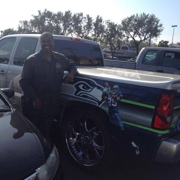 michellendicott's tweet image. Hi Richard, I got to meet your dad today here in Long Beach:)  Go Hawks!!!!! He's a proud dad!!!! @RSherman_25