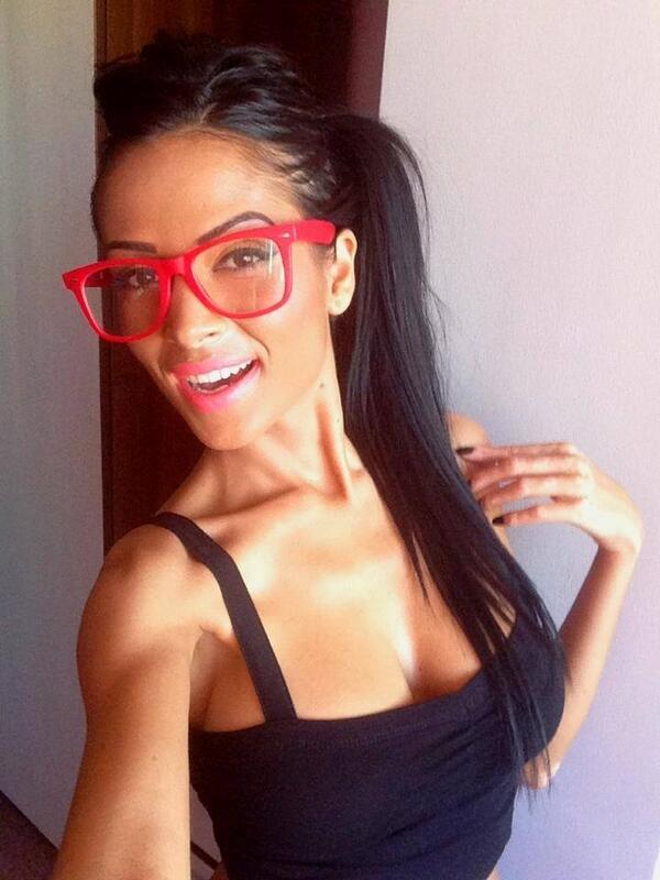 EvaPinkcam's tweet photo. Getting ready for #camtime now. :) http://t.co/uuxw2Pza1V my #sexy #hot #camgirl profile http://t.co/muG9wgvE7W