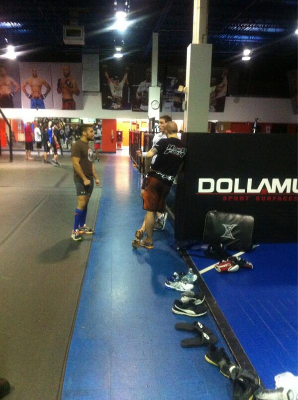 brock_larsoncfx's tweet photo. Back on tweeter with tony Martin getting ready for his UFC fight feb1st http://t.co/0jNWk28MKp