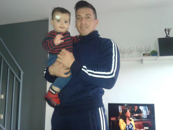 LpezPlpl's tweet photo. Con mi sobri ,pobresito k se me accidentado cn lo xulo k es http://t.co/2FQtsGezSs