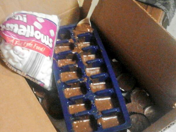 HundleyGarrett's tweet image. Another midnight snack. #RandomIdea #delicious. @KurtWoot1991