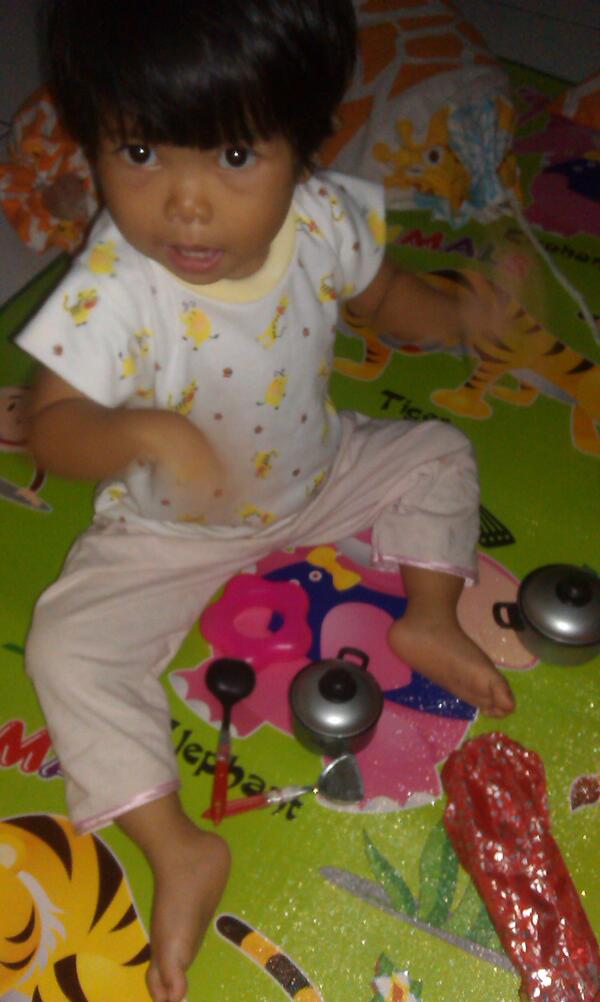 agreeonly's tweet photo. Masak masak dipagi hari.... http://t.co/eKOC3aC69D