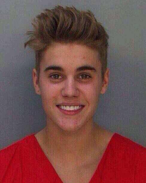IL0v3Jusbieberz's tweet photo. como le brillaban sus ojos.
imposible enojarse con el. http://t.co/7PbdE6KjWP