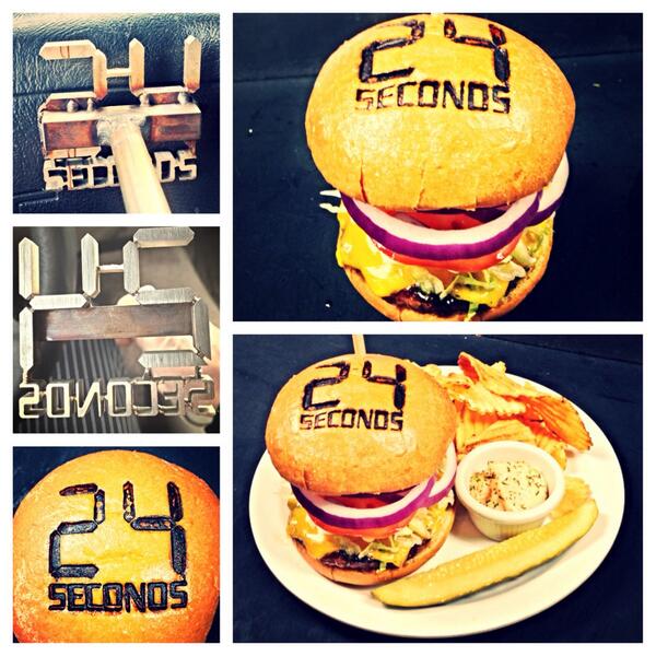 ChefAndyO's tweet image. #BurgerArt #FoodArt #Foodie #FoodieChats  #topchef #ChefAndy @chefandyo #foodporn #instafood #yummy #yum #nomnom