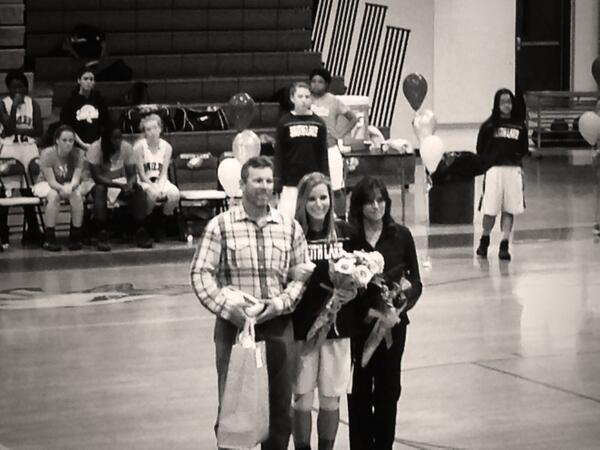 coachlutzeier's tweet image. Awesome senior night @mkerns96    Pts: 21
Reb: 9
Ast:5
Stl: 8  #tnbasouth #acoacheslife #solid4years #timeflies #win