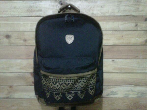chisel_ind's tweet image. AVAILABLE & READY TO ORDER//BP"CHSL VINTAGE"//IDR 145K//CODE:021.559 TEXT/CALL:08812050557 FB:CHISEL EGOLUTION