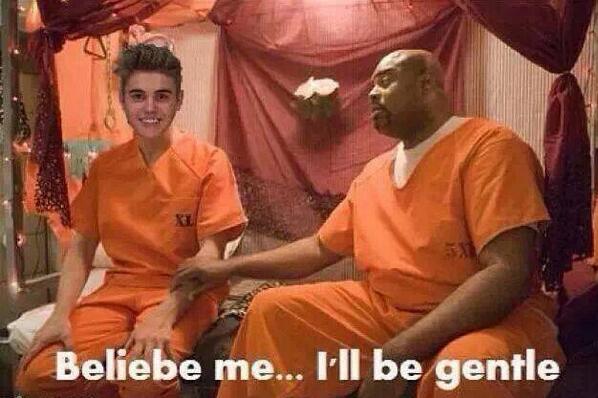 #JustinBieberDUI #JustinBieberarrested #JustinBieberidiot #JustinBieberCokeaddict #Idiot #moron #douchbag #stupid