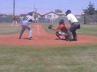 JamenTetu's tweet photo. Me batting 2013 remember that number http://t.co/bcqoajLPa4