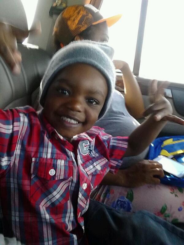 darealist2014's tweet photo. My lil g http://t.co/j70p2bNuY6